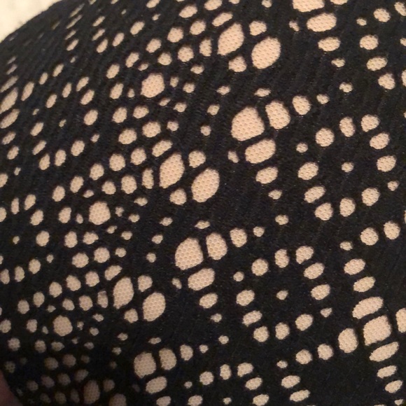 Never worn Victoria’s secret bra. Size 38D - Picture 3 of 7